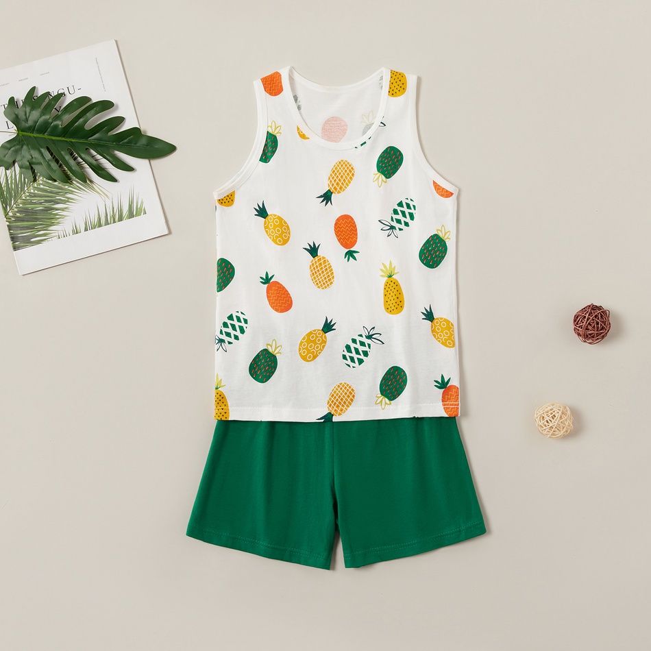 Fashionable Pineapple Top and Solid Shorts Set
